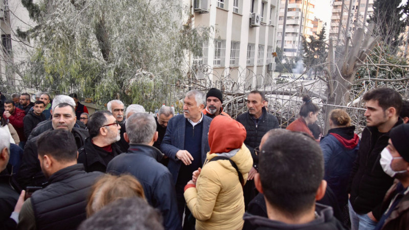 Depremin tahribatını azaltmak için bütün kurumlar omuz omuza