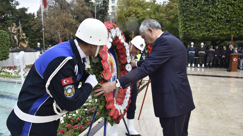 Atatürk’ün Adana’ya gelişinin 100. yıl dönümü törenlerle kutlandı