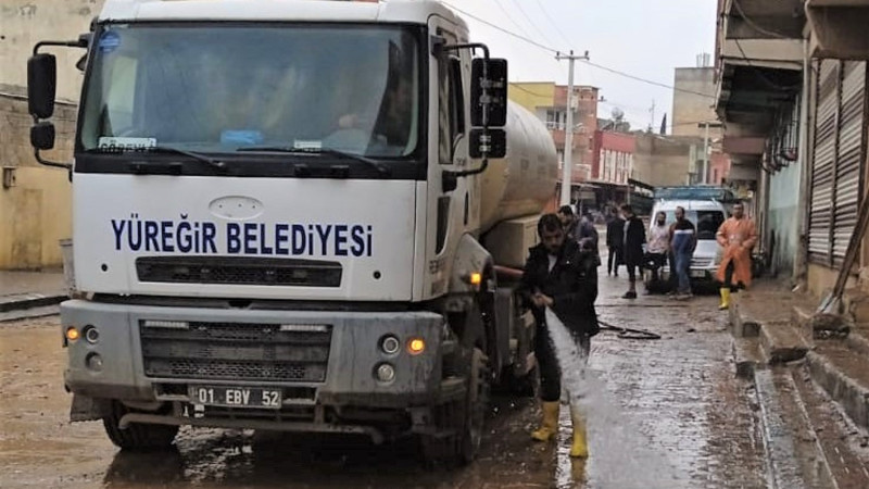 YÜREĞİR BELEDİYESİ’NDEN ŞANLIURFA’YA TEMİZLİK DESTEĞİ