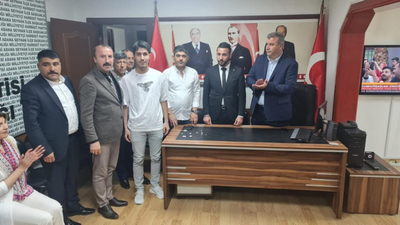 Futbolcu Tekin İncebaldır MHP’ye katıldı!