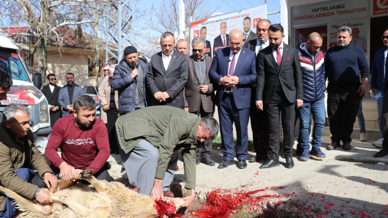 BAŞKAN ÇAY KAMIŞLI'DA SKM BİNASI AÇTI