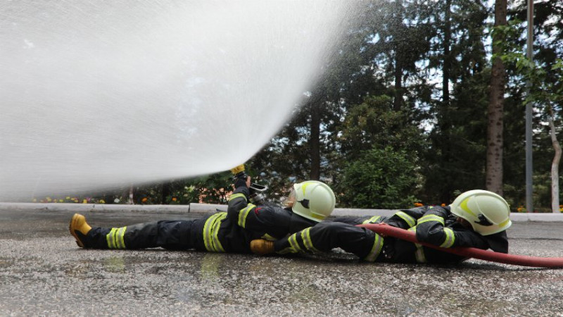 Muğla'da geleceğin itfaiyecileri uygulamalı eğitimde