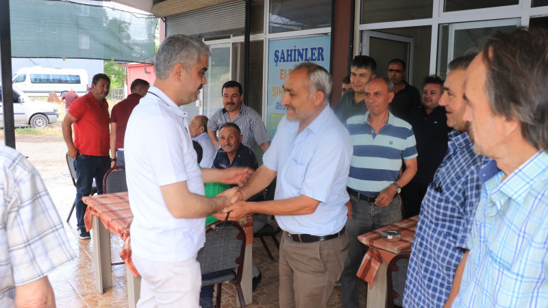 BAŞKAN AVAN, BAYRAMI POZANTILILARLA GEÇİRDİ