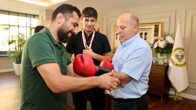 BAŞKAN DEMİRÇALI’DAN ŞAMPİYON SPORCULARA DESTEK