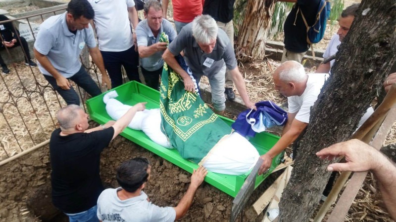 Tombik Ahmet gözyaşlarıyla uğurlandı