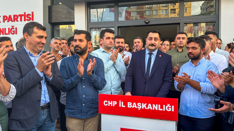 CHP’DE AHMET TANIK BAŞKAN ADAYLIĞINI AÇIKLADI