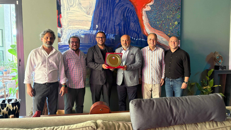 TSYD'DEN GÖKHAN GÜNDOĞDU'YA PLAKET