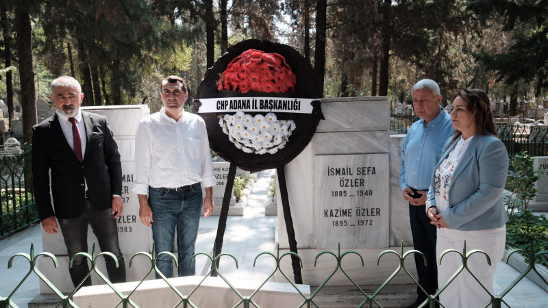 İSMAİL SAFA ÖZLER MEZARI BAŞINDA ANILDI
