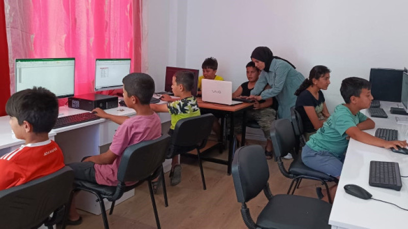 BİR FUTBOL KULÜBÜNDEN DAHA FAZLASI