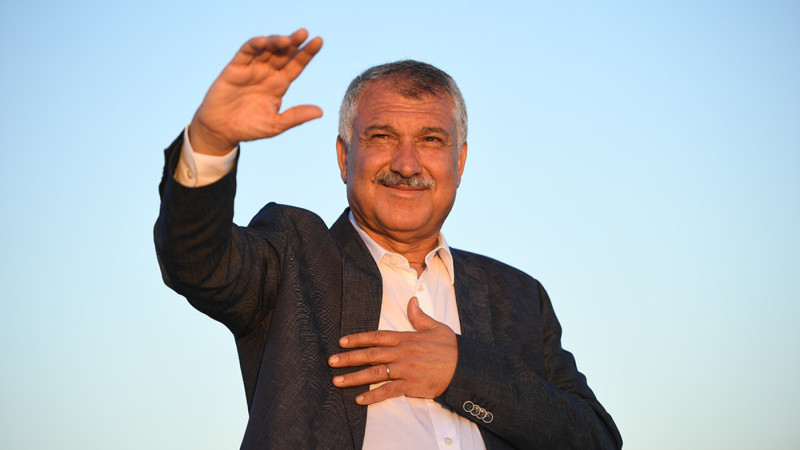 ZEYDAN KARALAR’DAN MESAJ VAR