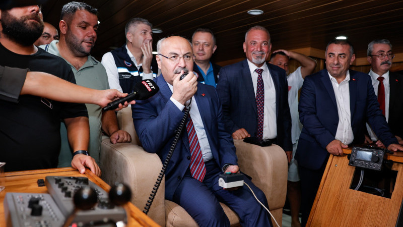 VALİ KÖŞGER 2025 YILI SU ÜRÜNLERİ AV SEZONU AÇILIŞ TÖRENİNE KATILDI
