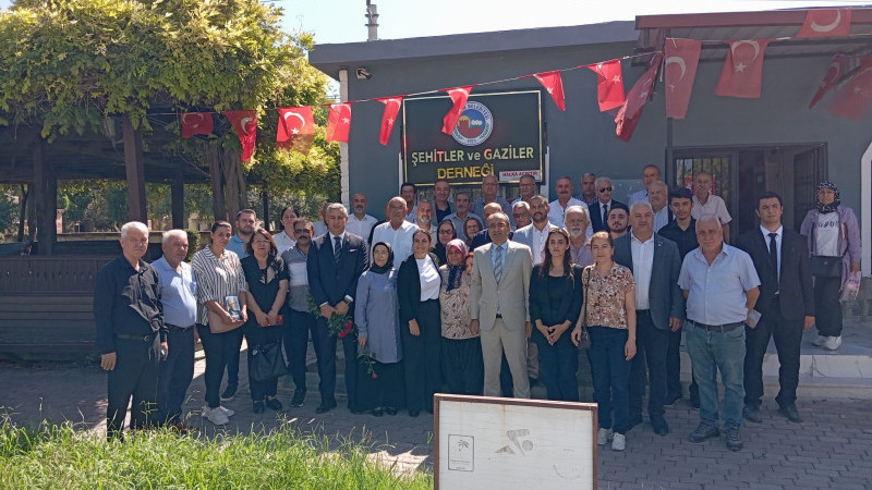 İYİ PARTİ’DEN CEYHAN ZİYARETLERİ