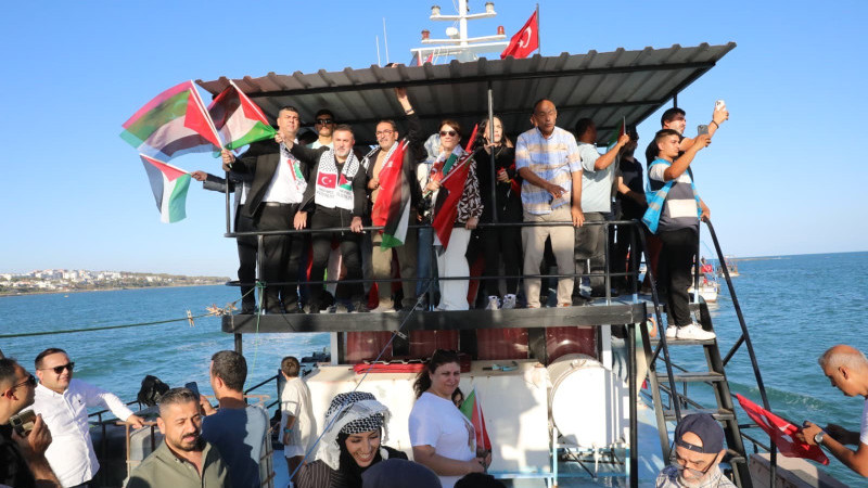 GAZZE’NİN ONURLU DİRENİŞİNE KARATAŞ’TAN DESTEK