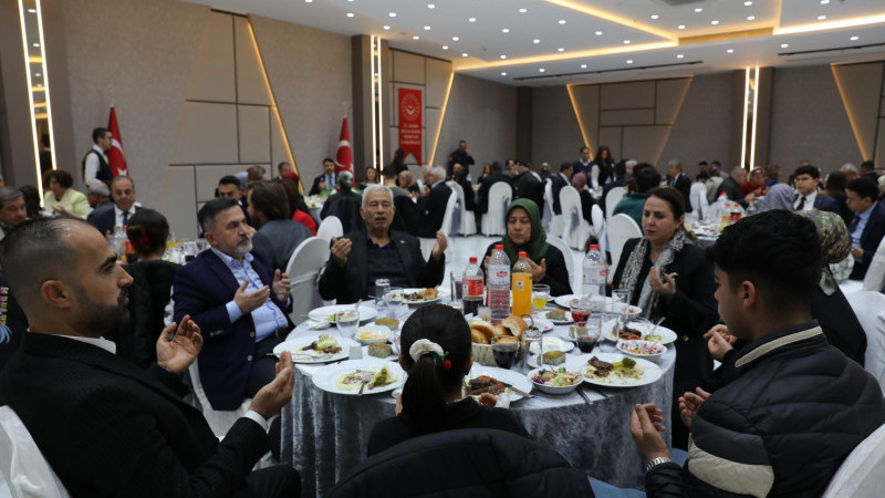 Ramazan’da İlk Sofra Şehit Aileleri ve Gazilerle Kuruldu
