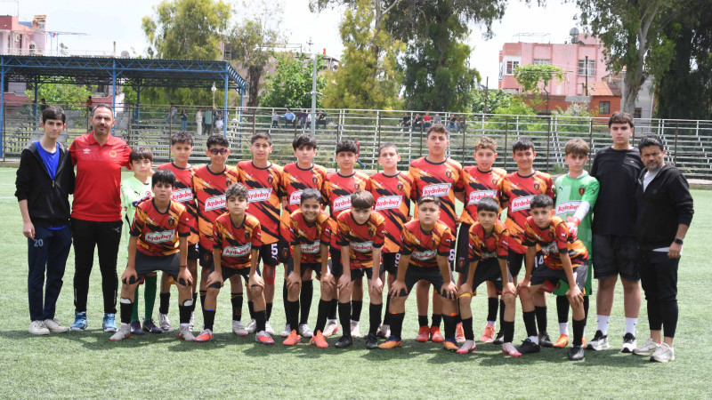 ASLANSPOR D GRUBUNU LİDER TAMAMLADI