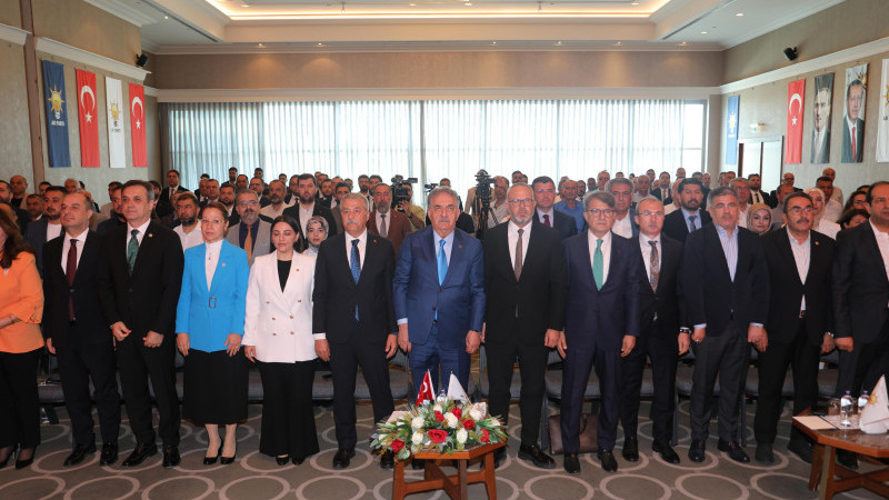 AK PARTİ AKDENİZ BÖLGE TOPLANTISI ADANA'DA YAPILDI
