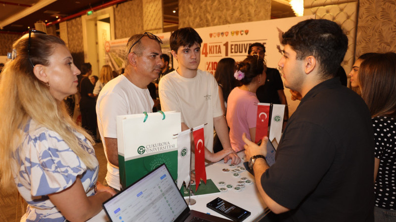 Çukurova Üniversitesi'nden Geleceğin Mesleklerine Işık Tutan Bilim Kafe Buluşması