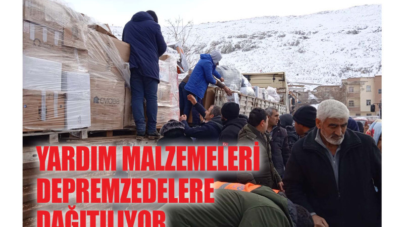 YARDIM MALZEMELERİ DEPREMZEDELERE DAĞITILIYOR