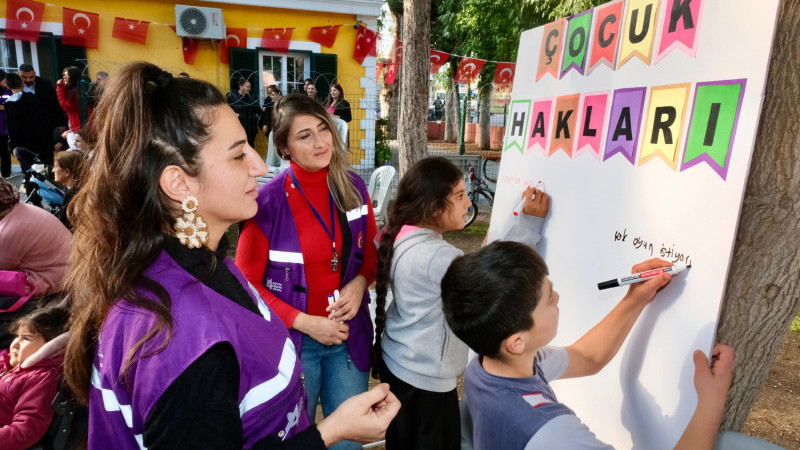 BÜYÜKŞEHİR’DEN ÇOCUK HAKLARI GÜNÜ’NDE MİNİKLERE YÖNELİK AKTİVİTELER