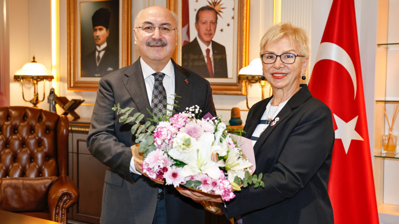 İŞKAD’LI KADINLAR, VALİ KÖŞGER’LE ADANA’NIN GELECEĞİNİ KONUŞTU