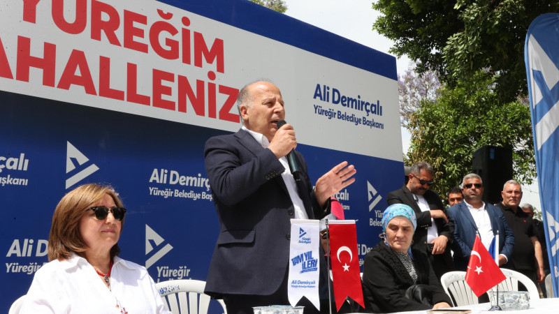 BAŞKAN DEMİRÇALI 10 GÜNDE 10 MAHALLE ZİYARET ETTİ
