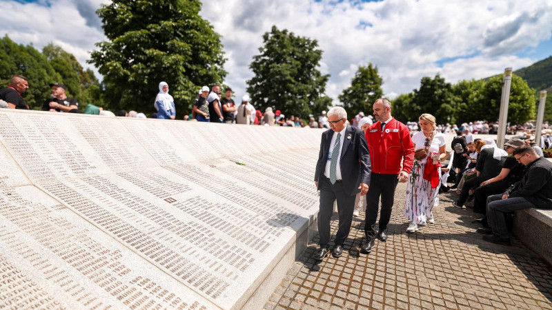 KIZILAY'DAN SREBRENITSA'YA VİCDAN YÜRÜYÜŞÜ