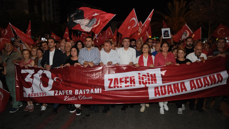 30 AĞUSTOS COŞKUSU ADANA’YI SARDI