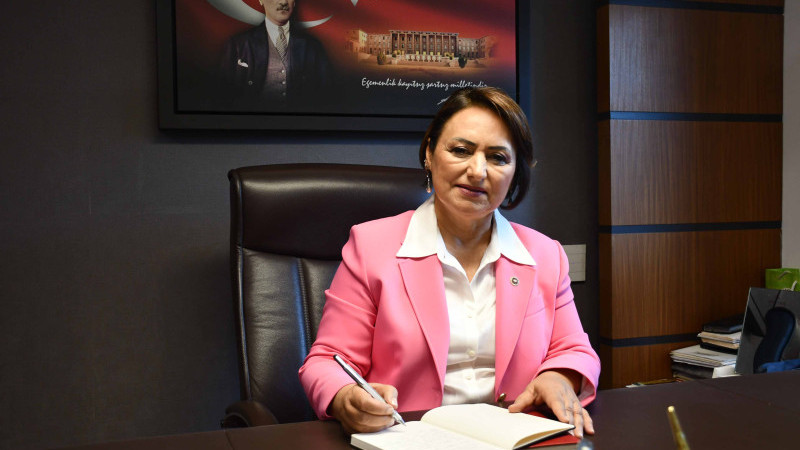 “LİSE SON SINIF ÖĞRENCİLERİNİN YARISI ÜNİVERSİTEYE YERLEŞEMEDİ”