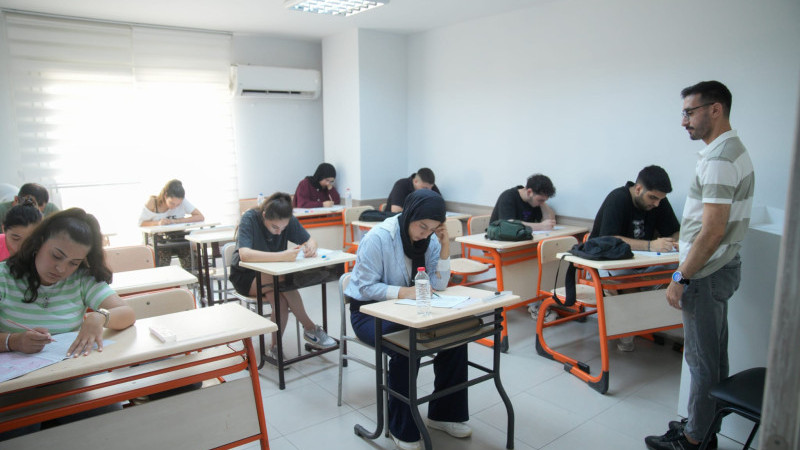 SEYHAN BELEDİYESİ DESTEKLİ 310 GENÇ ÜNİVERSİTELİ OLDU