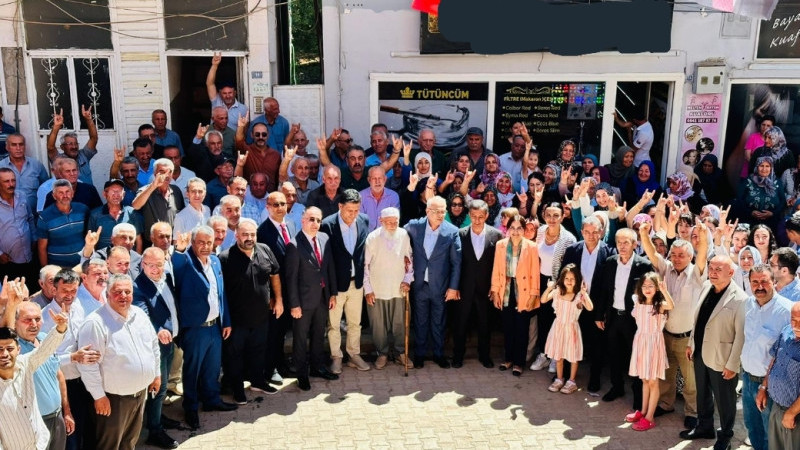 MHP’DEN TUFANBEYLİ’DE GÖVDE GÖSTERİSİ!