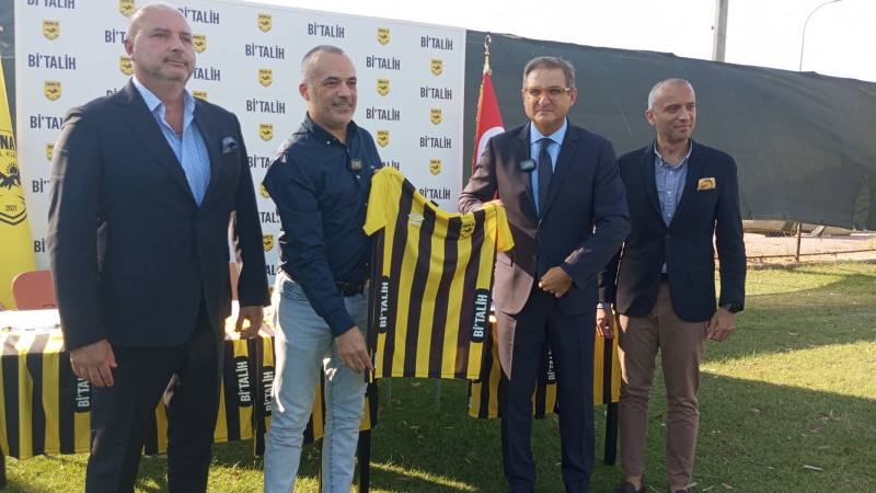 ADANA 01 FK'NIN YENİ FORMA SPONSORU Bİ'TALİH OLDU