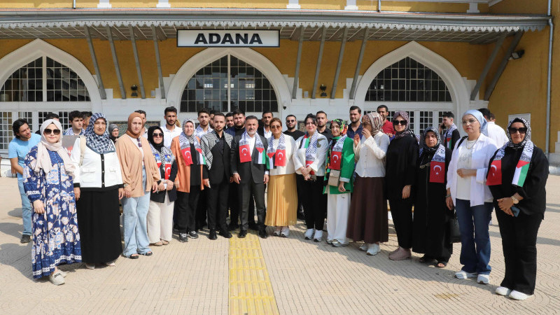 AK PARTİ OKULA BAŞLAYAMAYAN GAZZELİ ÇOCUKLARI ANDI