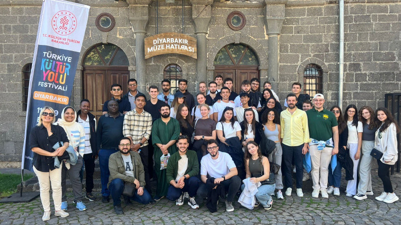 ÇUKUROVA ÜNİVERSİTESİNDE ERASMUS GÜNLERİ DÜZENLENDİ