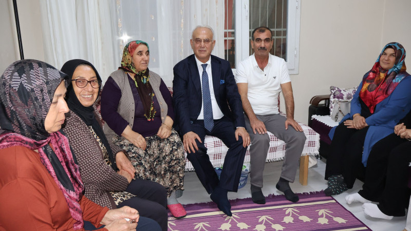 MHP ADANA’DA EVLERE KONUK OLUYOR