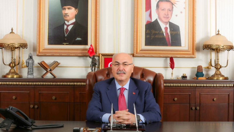 VALİ KÖŞGER; “ÖĞRETMENLİK BİR MİLLETİN GELECEĞİNİ İNŞA EDEN EN BÜYÜK GÜÇ”