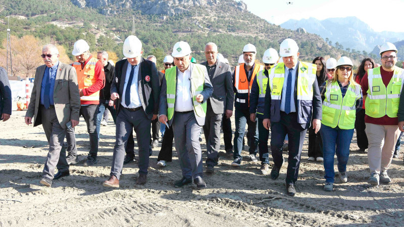 GEÇER, TEMELİ ATILAN POZANTI ATIK SU ARITMA TESİSİNİ İNCELEDİ