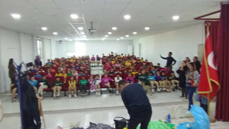 Cumhuriyet İlkokulu’nda “Balık Adam ile Söyleşiler” Etkinliği