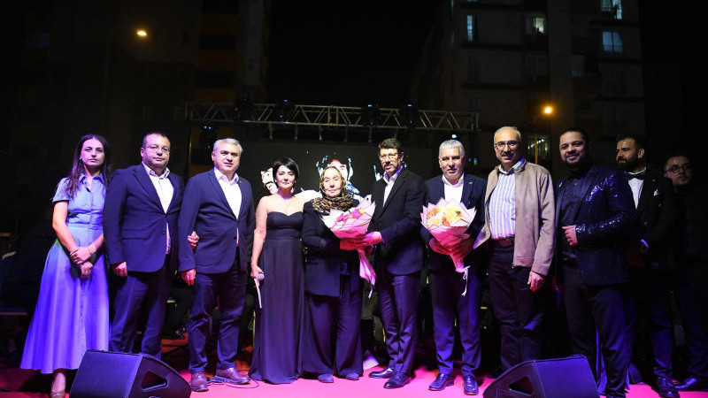 SARIÇAM BELEDİYESİ’NDEN ÖĞRETMENLER GÜNÜ’NE ÖZEL UNUTULMAZ FERDİ TAYFUR KONSERİ