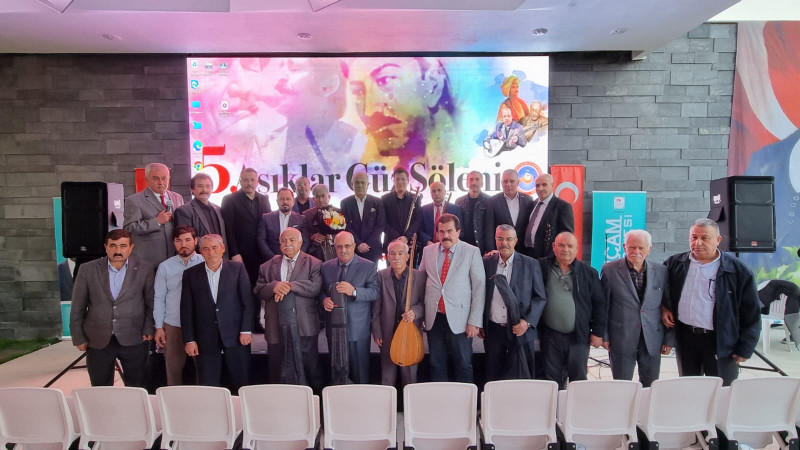 SARIÇAM’DA 5. ÂŞIKLAR GÜZ ŞÖLENİ COŞKUSU