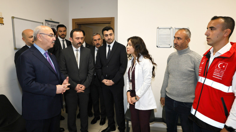 VALİ KÖŞGER’DEN GERİ GÖNDERME MERKEZİNE ZİYARET