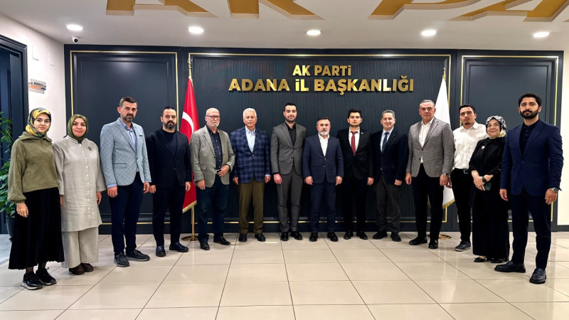 Birlik Vakfı Adana Heyeti, AK Parti İl Başkanlığı’na Nezaket Ziyaretinde Bulundu