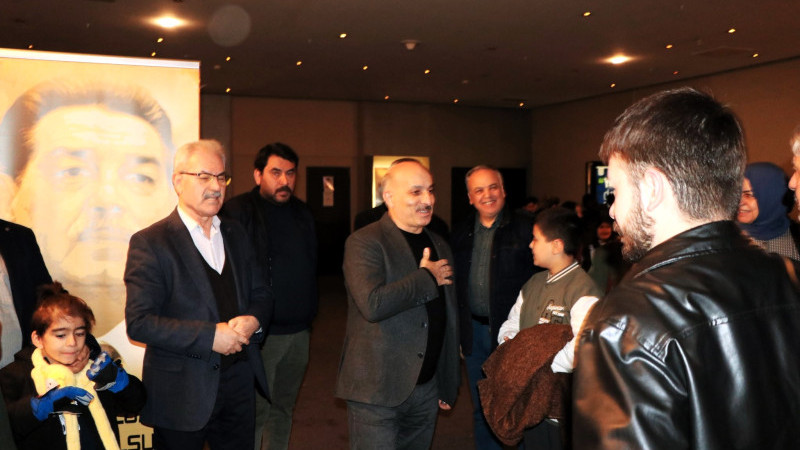 EĞİTİM-BİR-SEN’DEN ZULME KARŞI VİCDANİ FARKINDALIK ETKİNLİĞİ