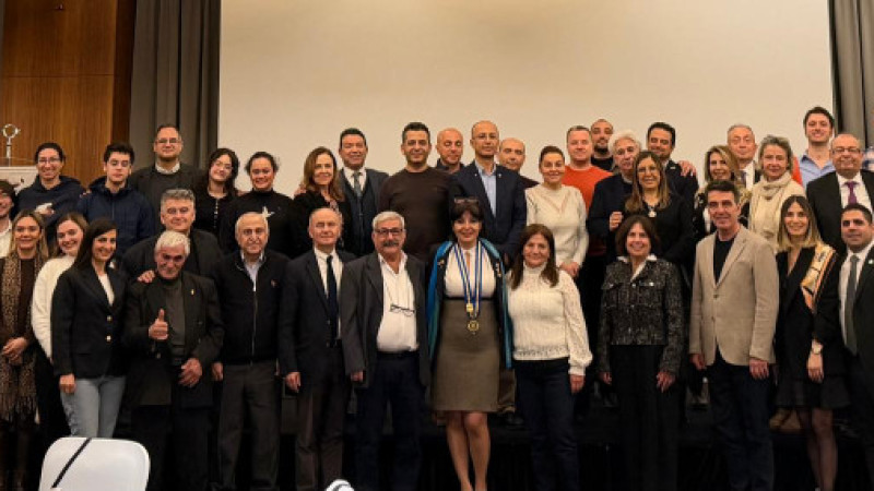 ADANA ROTARY KULÜBÜNDEN MESLEK ÖDÜLLERİ DAĞITILDI