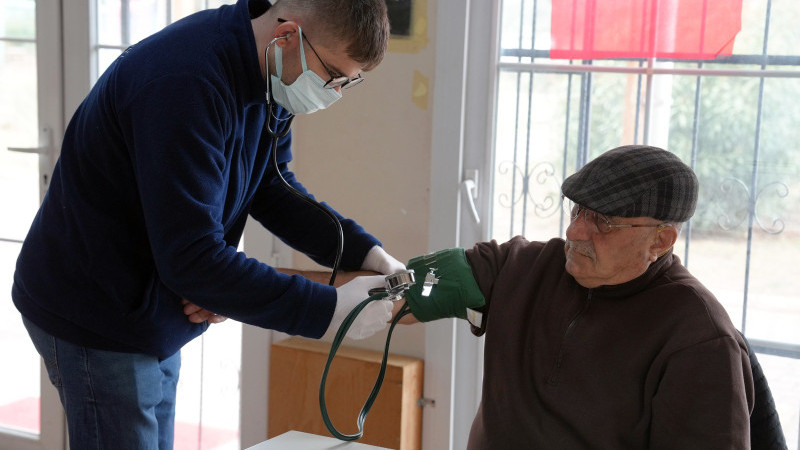 ÇUKUROVA’DA EMEKLİLERE SAĞLIK TARAMASI