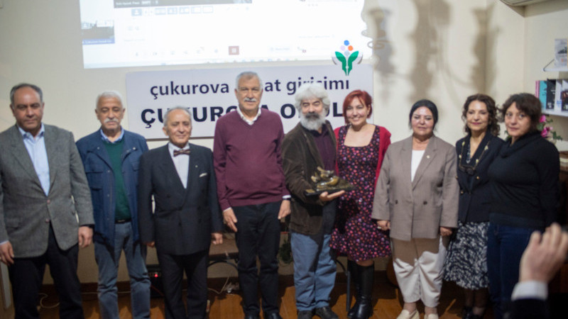 ÇUKUROVA ÖDÜLÜ NESİN VAKFINA TÖRENLE VERİLDİ