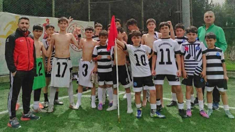 İMAMOĞLU BELEDİYESPOR ALTYAPISINDAN DİKKAT ÇEKEN BAŞARI