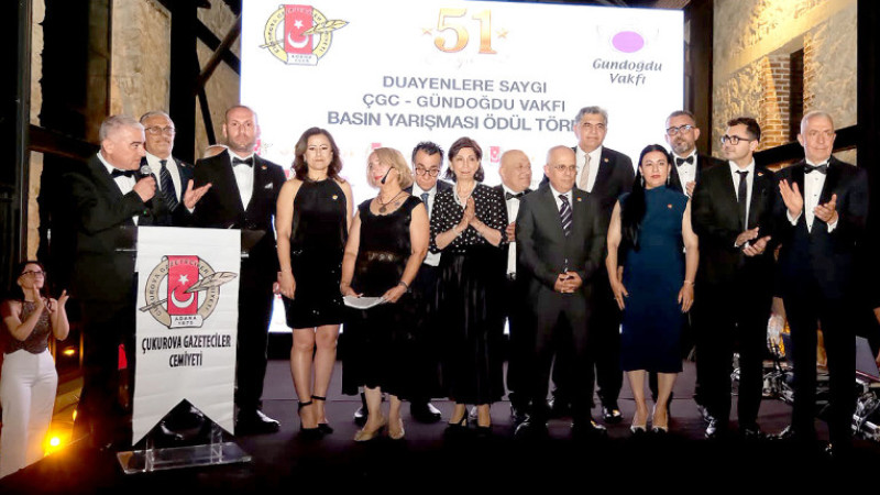 GAZETECİLERİN GURUR GECESİ