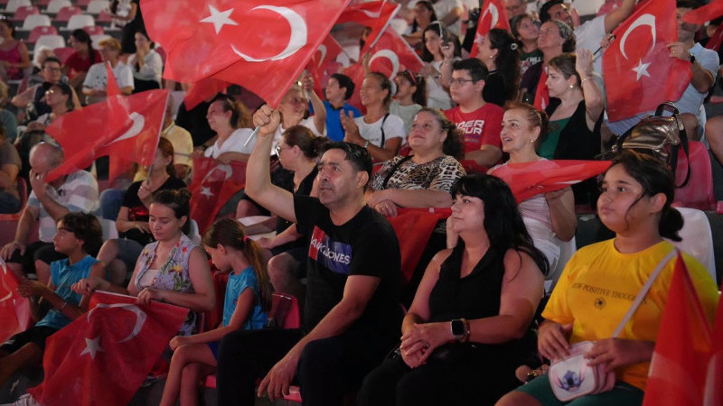 ÇUKUROVA’DA 30 AĞUSTOS COŞKUSU “YÜZYILIN DESTANI” İLE YAŞANDI