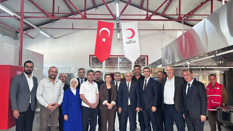 Yüreğir’de Gönül Köprüleri Kızılay ile Güçleniyor