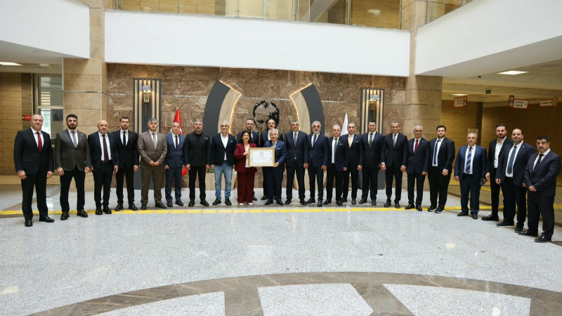 ATO’da yeni döneme çiçekli karşılama